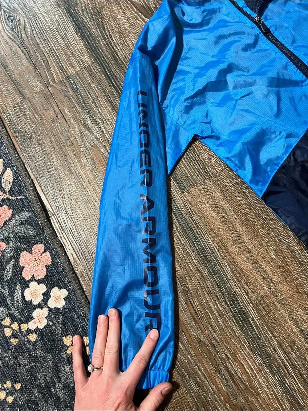 Under Armour Bright Blue and Navy Hooded Kids Windbreaker Rain Jacket Medium